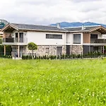 Aurora Mountain By We Rent, Summercard Included Horská chata *