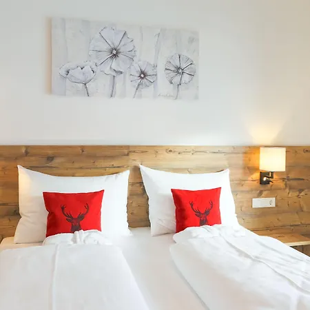 Aurora Mountain By We Rent, Summercard Included בקתה